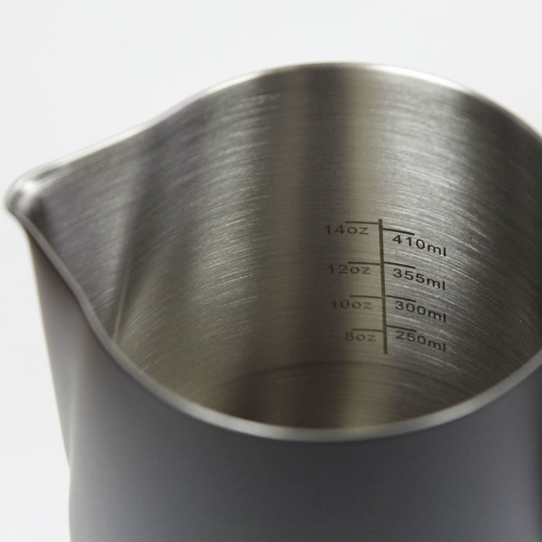 Rhino Pro Stealth Pitcher 20oz/600ml Black