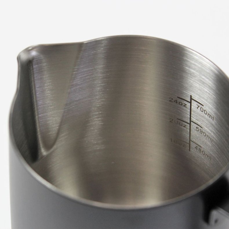 Rhino Pro Stealth Pitcher 32oz/950ml Black